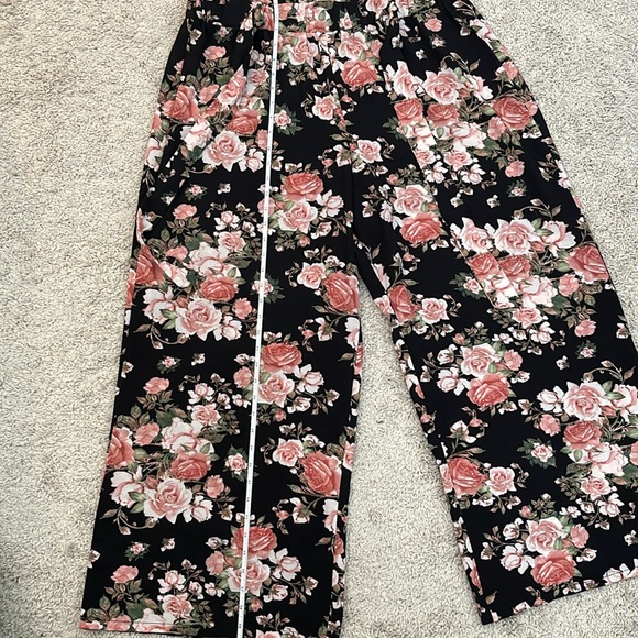 Double Click Wide Leg Floral Pants - Picture 7 of 16